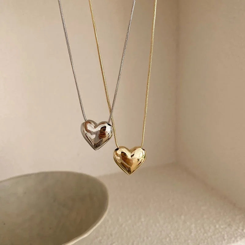 Love Heart Pendant Necklace For Women Men Personality Simple Design Thin Chain Choker Necklaces Jewelry